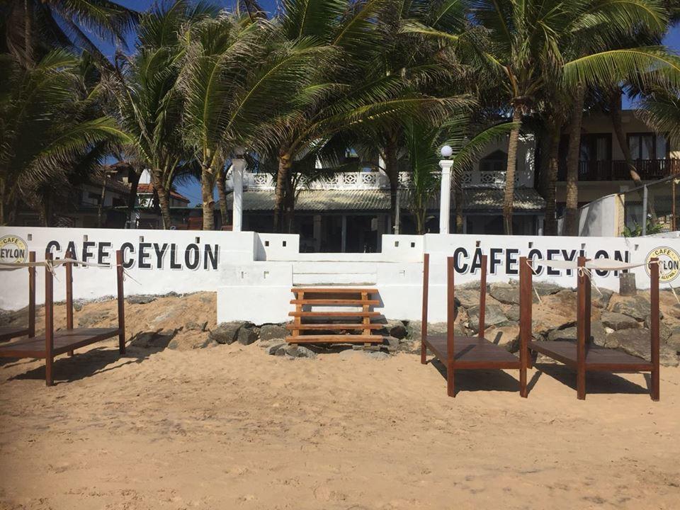 Cafe Ceylon Hikkaduwa Hotel Exterior photo